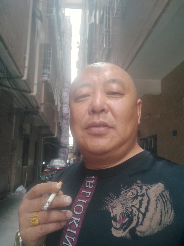 人在TA乡的第一张照片--太原相亲服务中心
