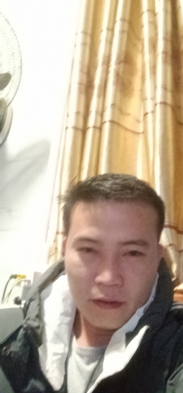 一个人的烟火的第一张照片--太原相亲服务中心