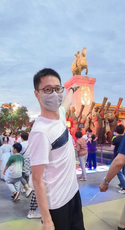 一休哥的第一张照片--太原相亲服务中心