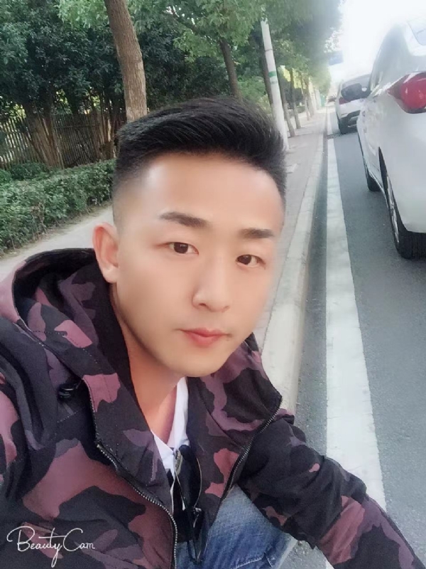 归心的第二张照片--太原相亲服务中心