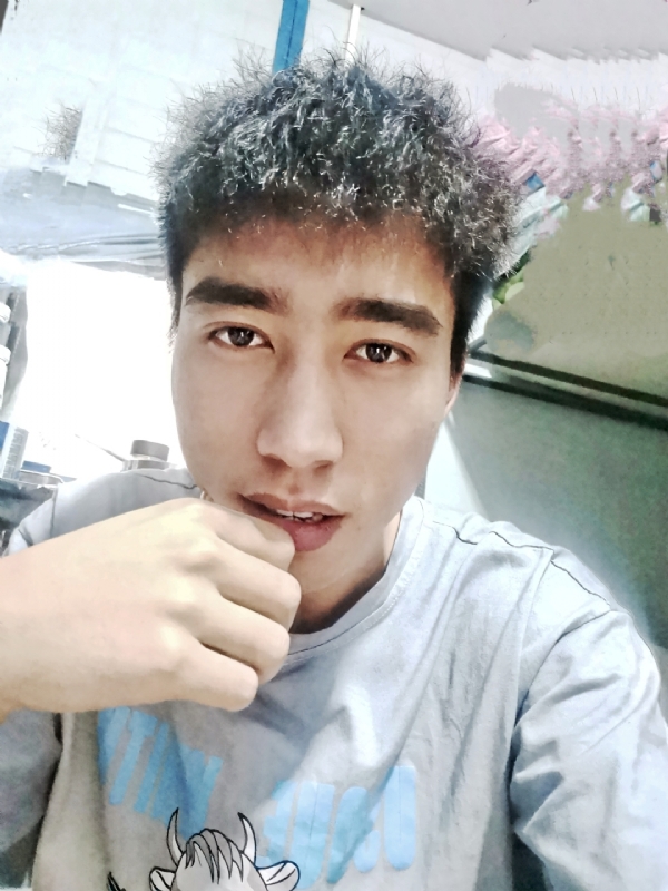 未来可期的第一张照片--太原相亲服务中心