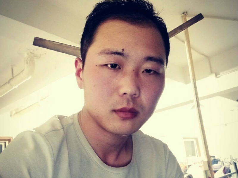 听听那冷雨的第二张照片--太原相亲服务中心