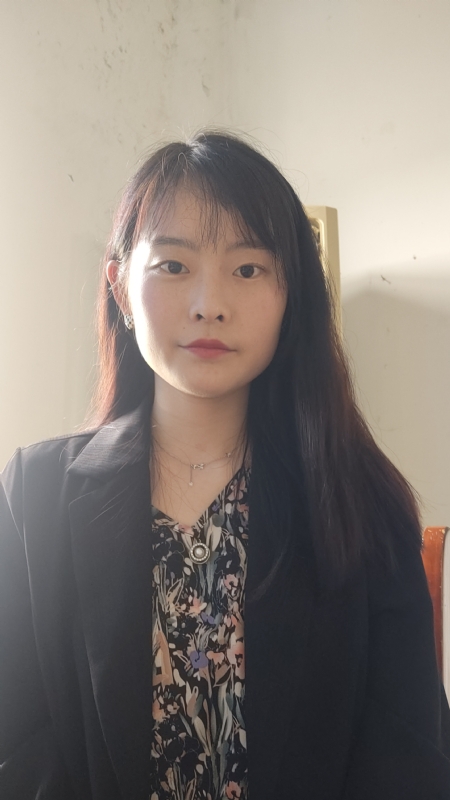 啾啾儿的第一张照片--太原相亲服务中心