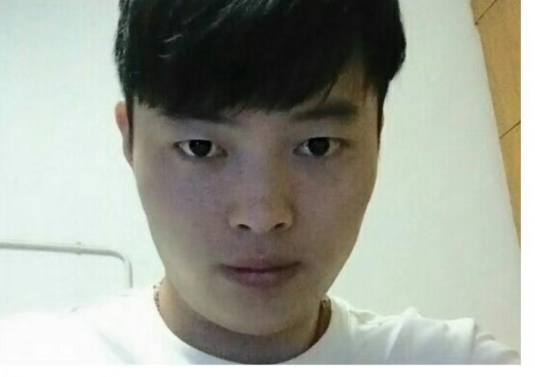 小张哥哥的第一张照片--太原相亲服务中心