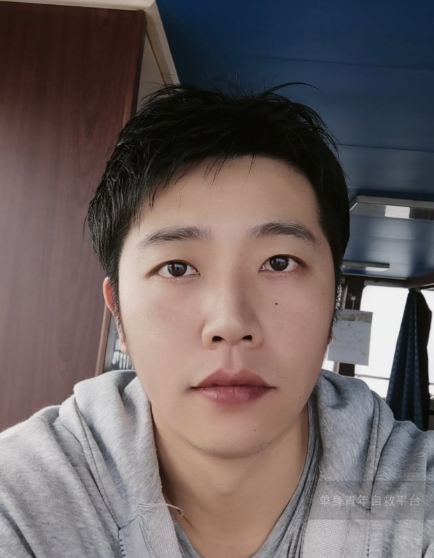 不太帅的男人的第一张照片--太原相亲服务中心