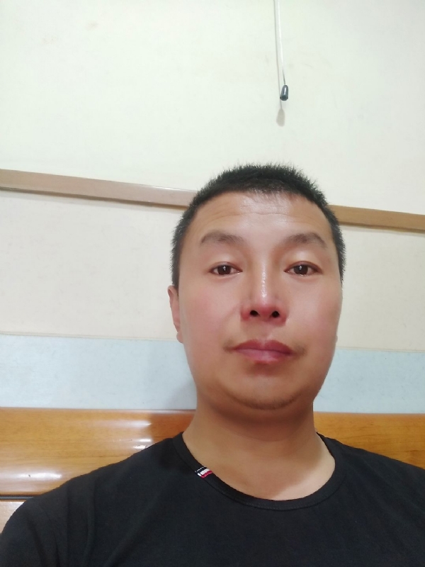 快乐的小鱼儿的第一张照片--太原相亲服务中心