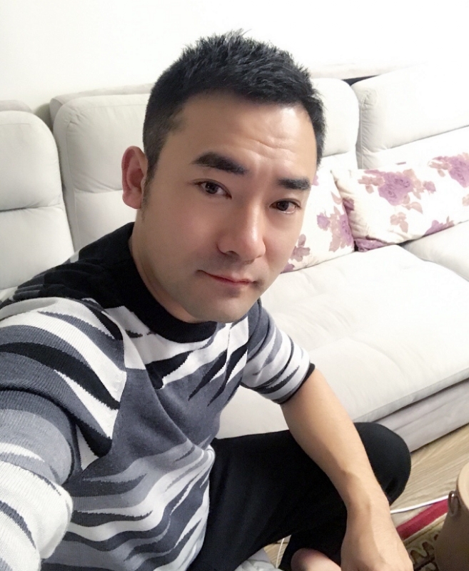 随风的第一张照片--太原相亲服务中心