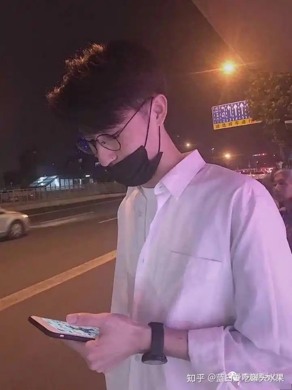 情圣的第一张照片--太原相亲服务中心