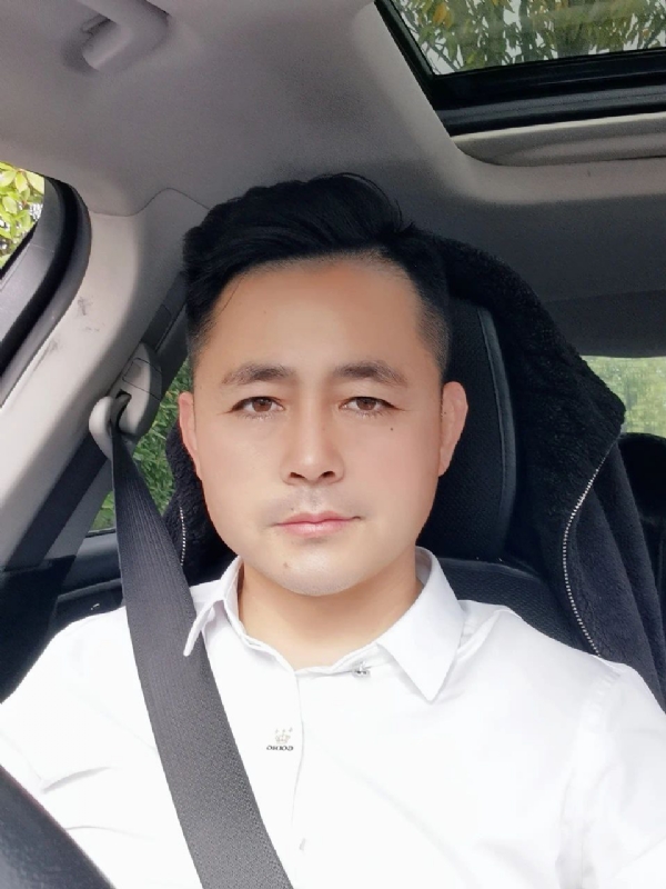 阿华大人的第一张照片--太原相亲服务中心