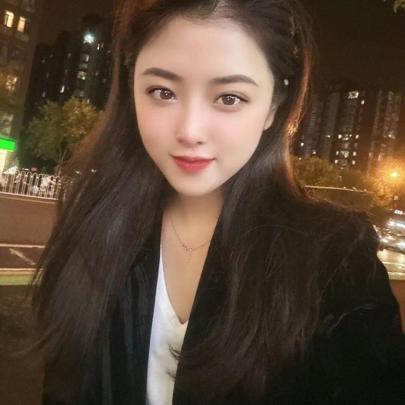 爱笑的微微的第一张照片--太原相亲服务中心