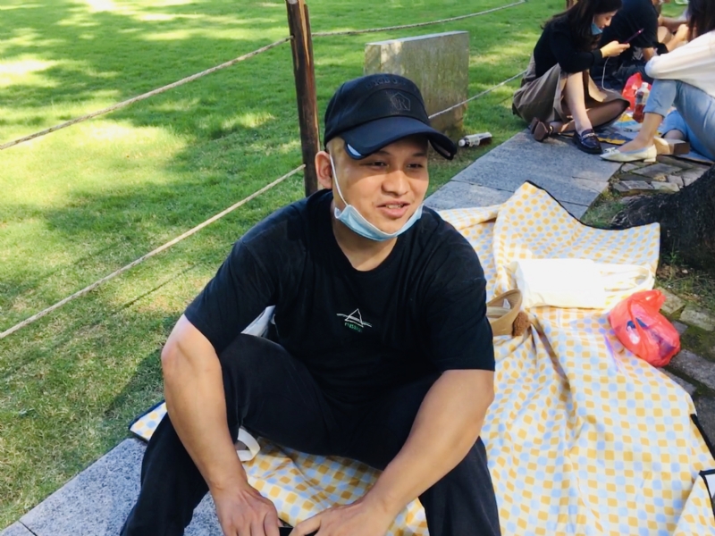 好大一颗石头的第一张照片--太原相亲服务中心