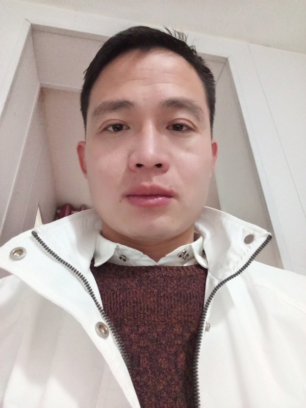 忧伤还是快乐的第一张照片--太原相亲服务中心