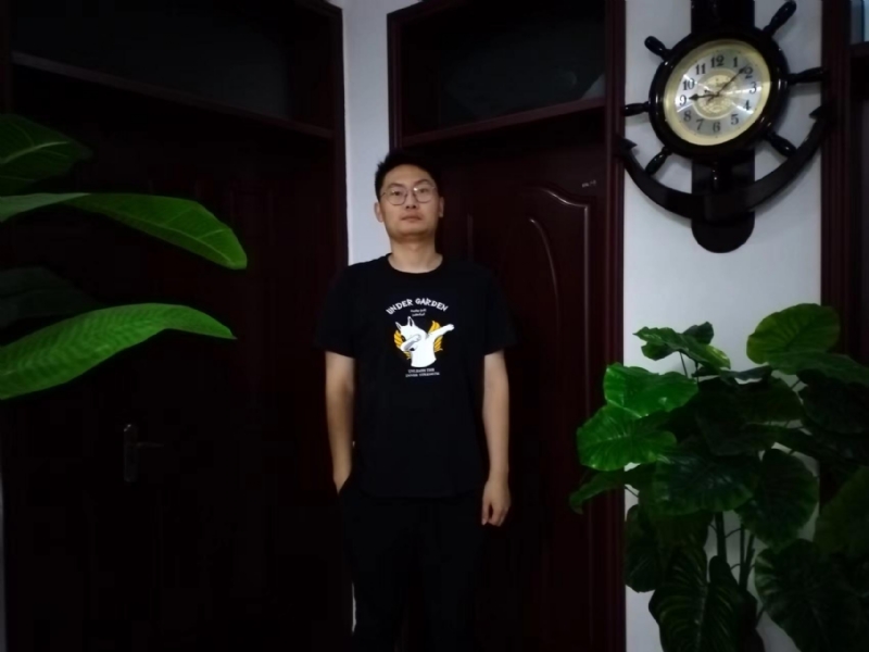 真诚交友的第一张照片--太原相亲服务中心