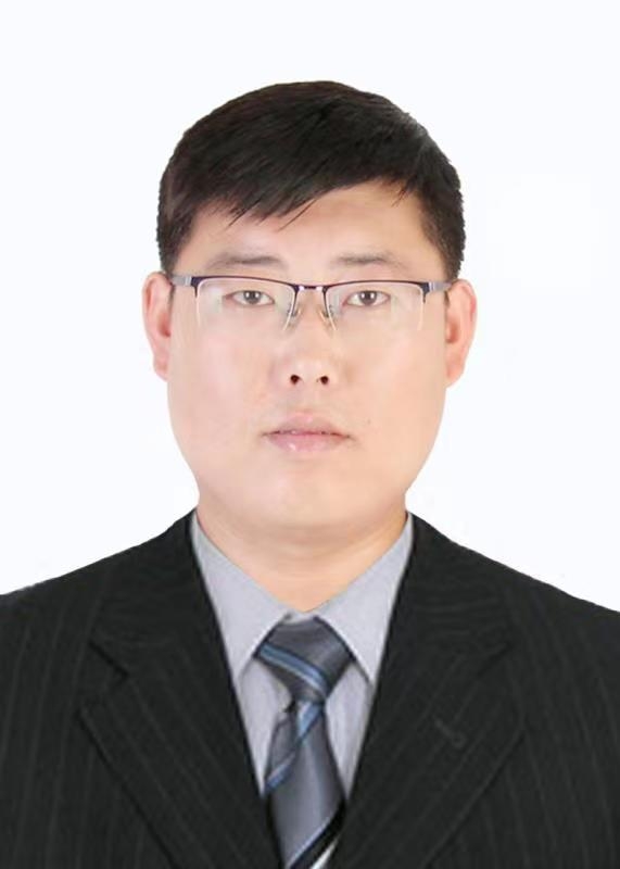 我轻轻地来了的第二张照片--太原相亲服务中心