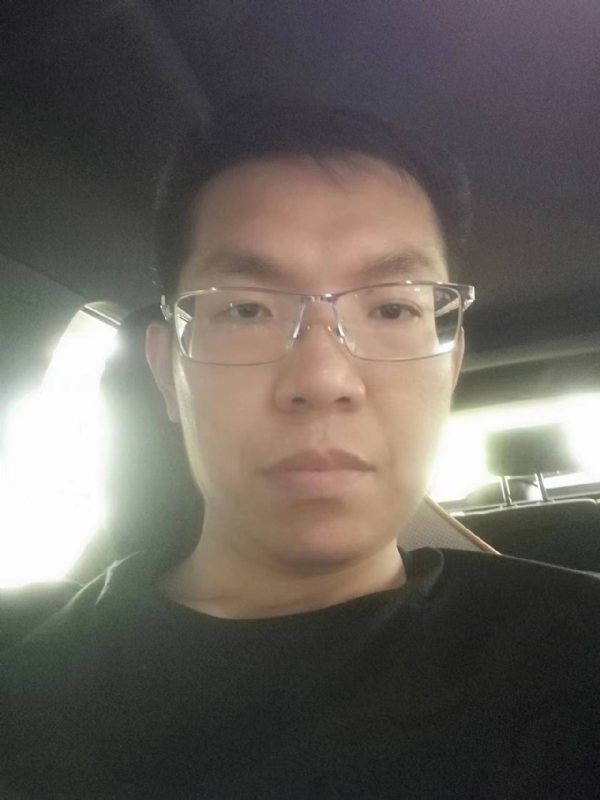 小黑包的第一张照片--太原相亲服务中心