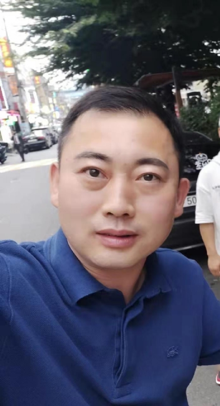 李龙的第一张照片--太原相亲服务中心