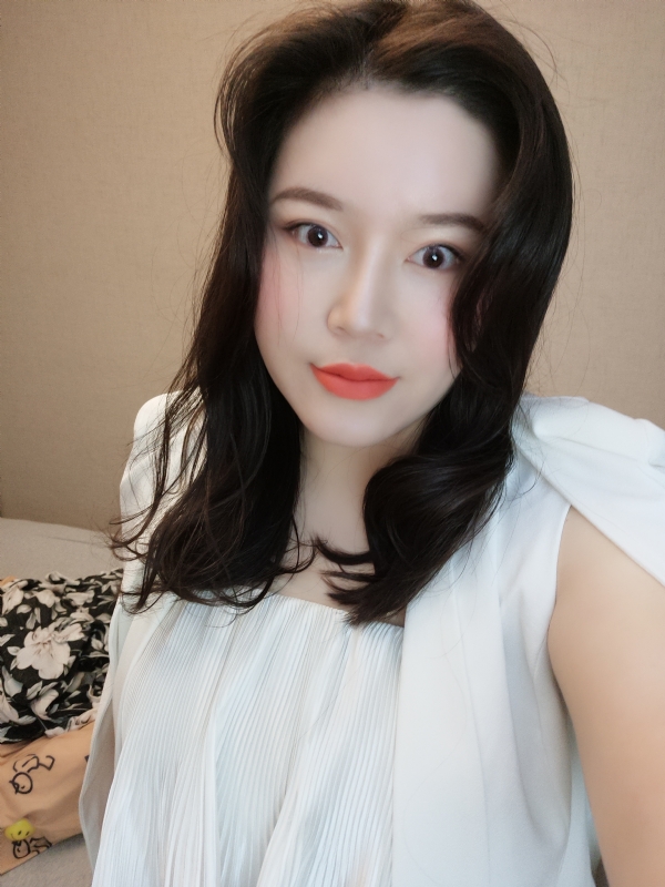 璐璐的第一张照片--太原相亲服务中心