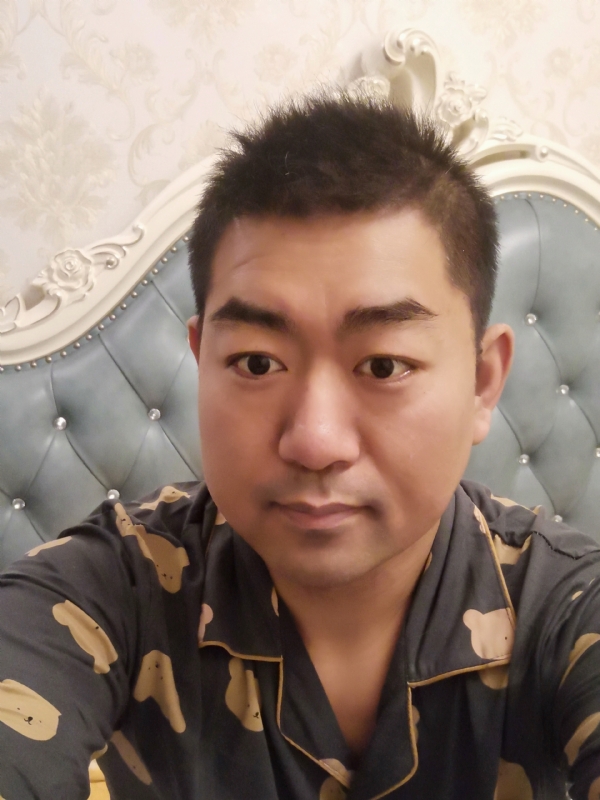 曾经的第一张照片--太原相亲服务中心