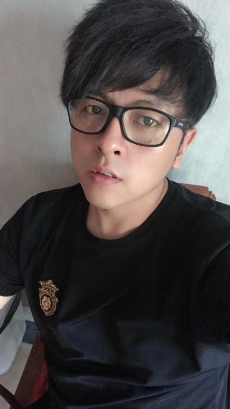 爱你永远不容易的第一张照片--太原相亲服务中心