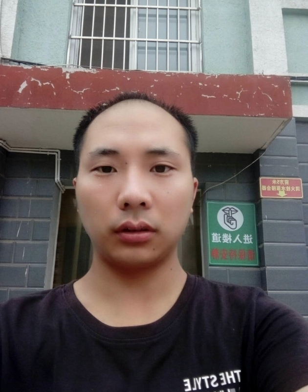亮亮的第一张照片--太原相亲服务中心