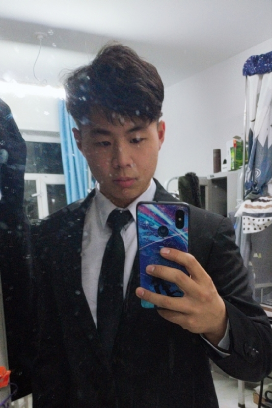 景湛的第一张照片--太原相亲服务中心