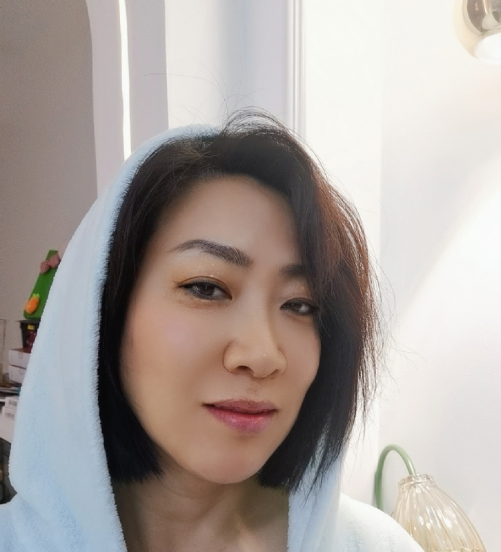 火玫瑰的第一张照片--太原相亲服务中心