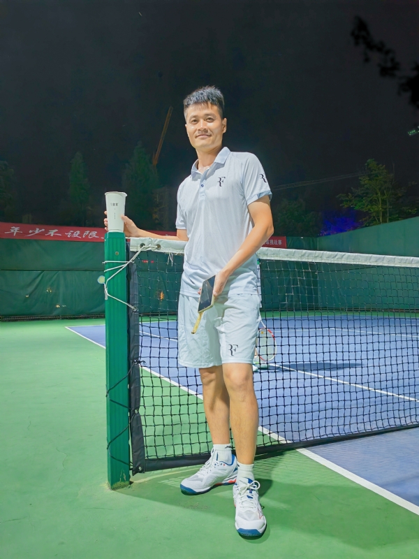 网球罗的第五张照片--太原相亲服务中心
