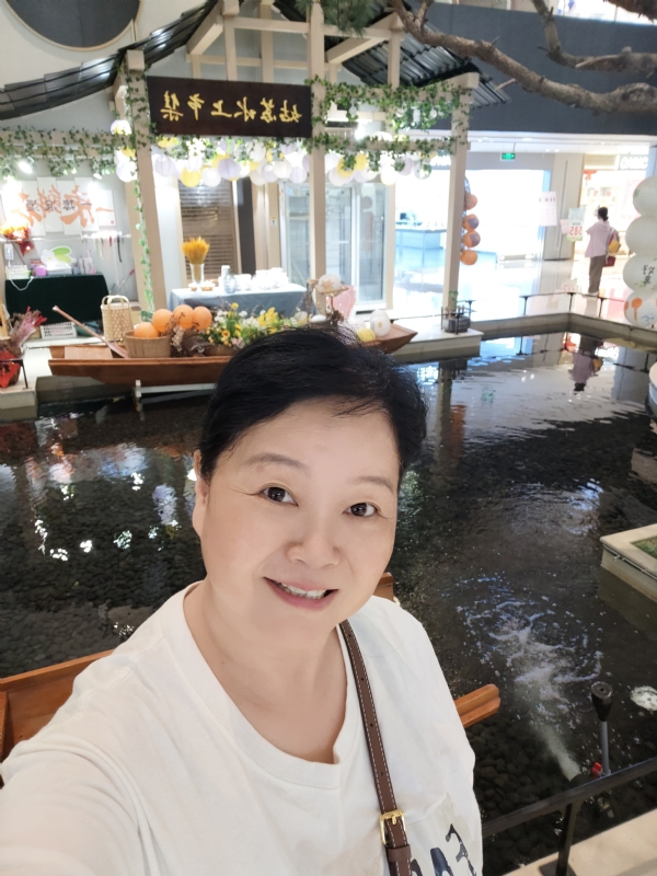丁姐爱生活的第三张照片--太原相亲服务中心