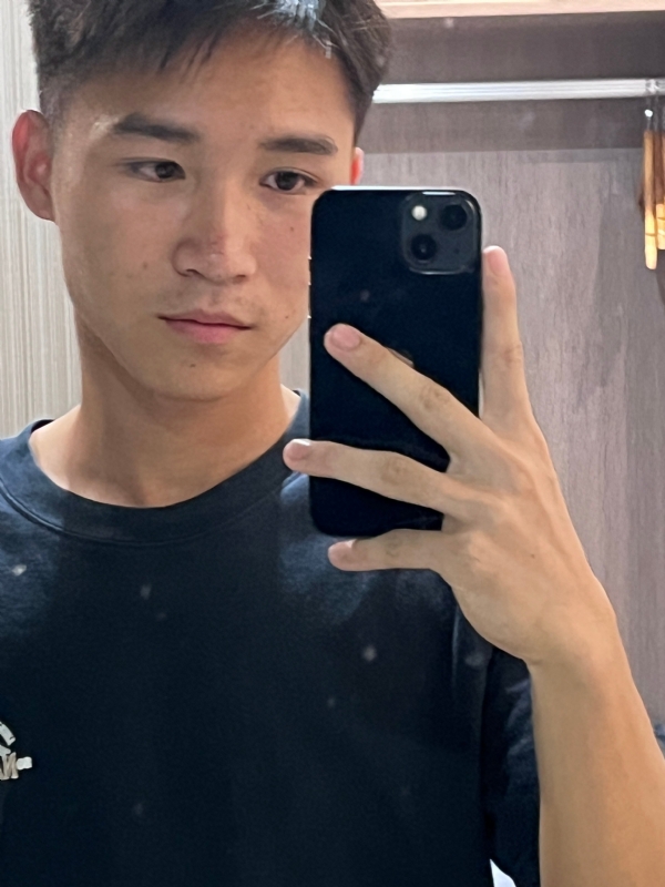 画家的第二张照片--太原相亲服务中心