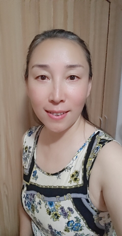 晓琴的第二张照片--太原相亲服务中心