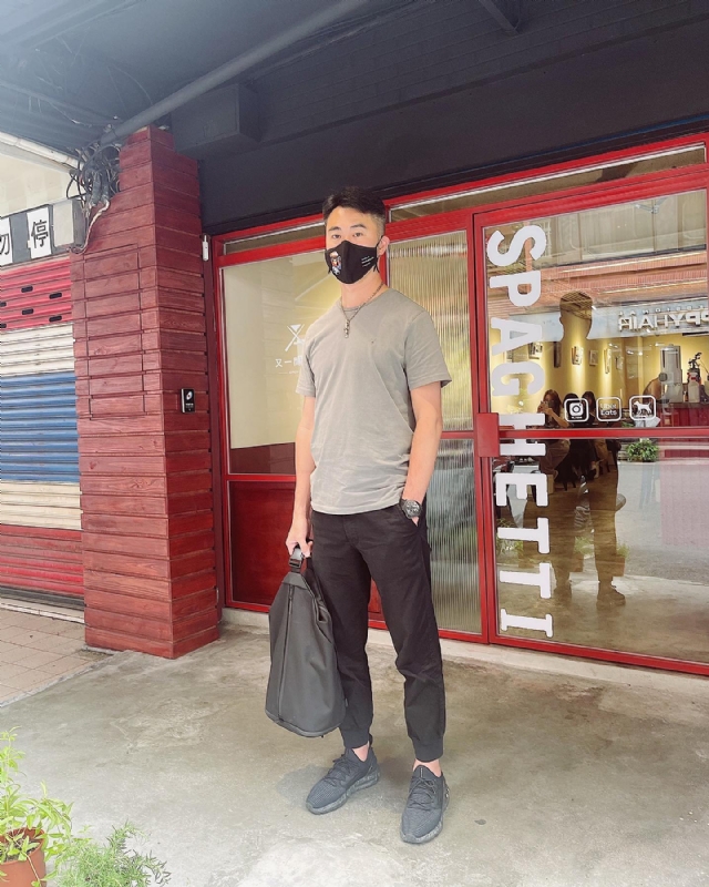 酒商安迪的第一张照片--太原相亲服务中心