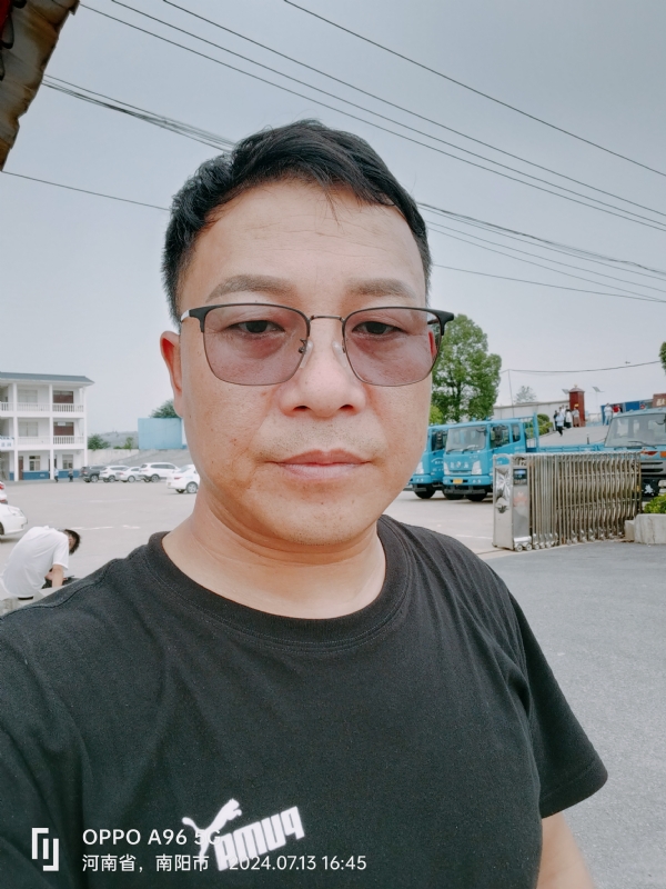 楚辞的第二张照片--太原相亲服务中心