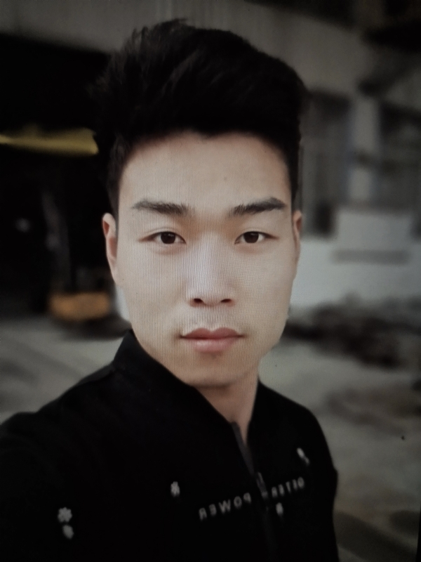 小风的第一张照片--太原相亲服务中心