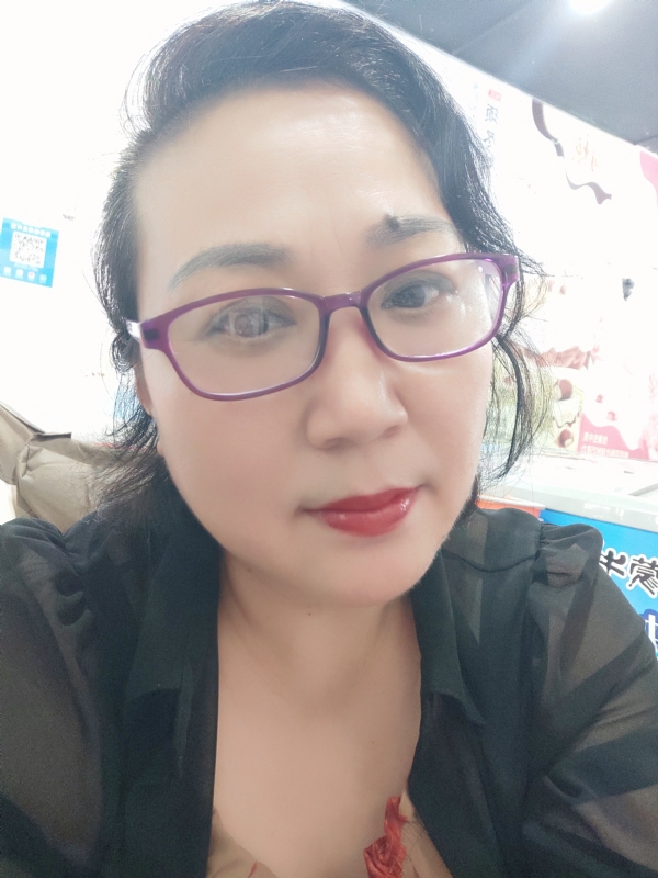 娜财娜福的第一张照片--太原相亲服务中心