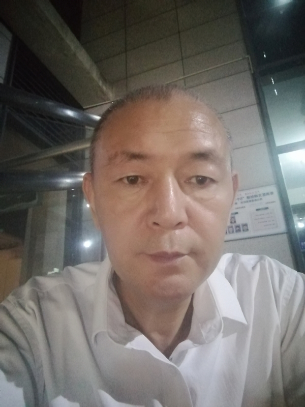 老李的第一张照片--太原相亲服务中心