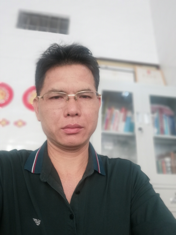 后视镜的第一张照片--太原相亲服务中心