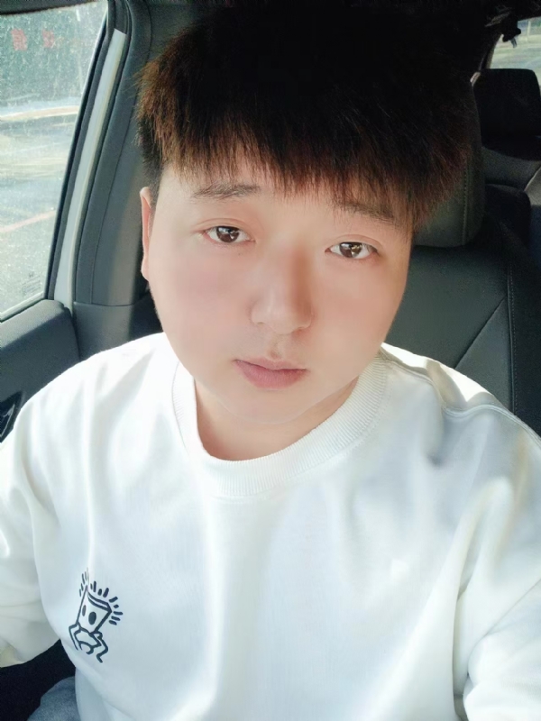可乐加冰的第一张照片--太原相亲服务中心