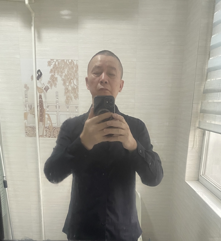 荣哥的第一张照片--太原相亲服务中心