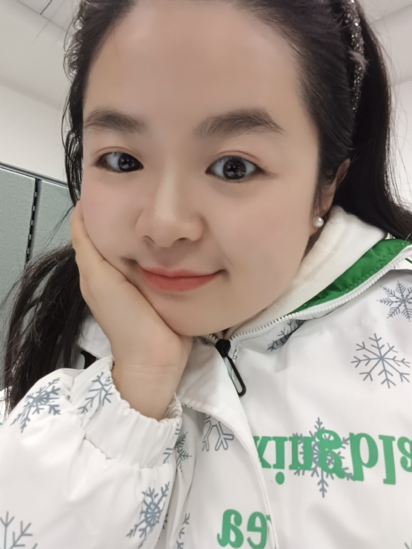 玥玥的第一张照片--太原相亲服务中心
