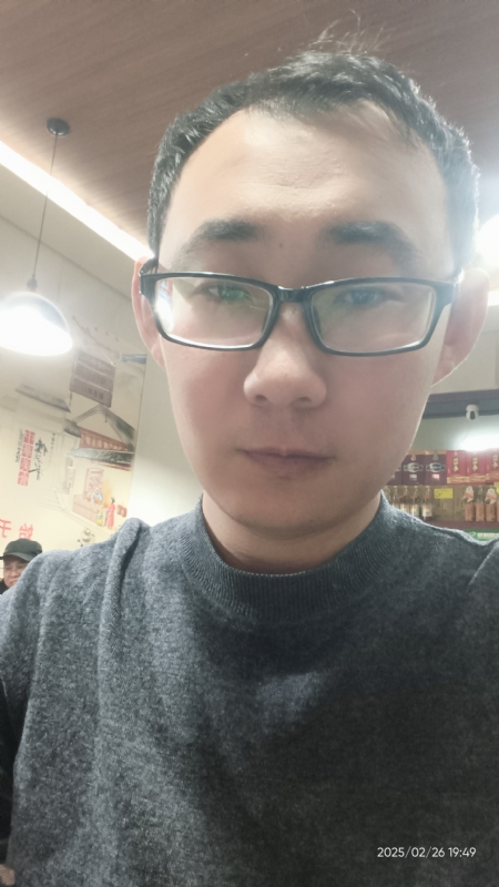 黑黑一笑的第一张照片--太原相亲服务中心