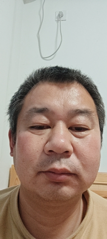 龙万的第一张照片--太原相亲服务中心