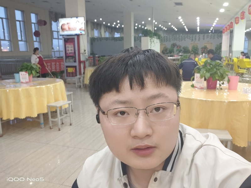 跳楼机的第一张照片--太原相亲服务中心