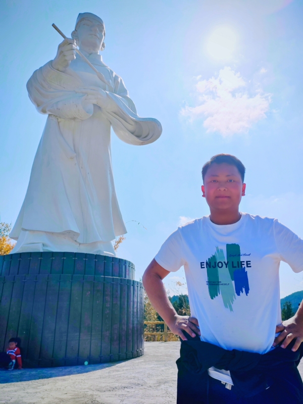 伏王虎的第一张照片--太原相亲服务中心