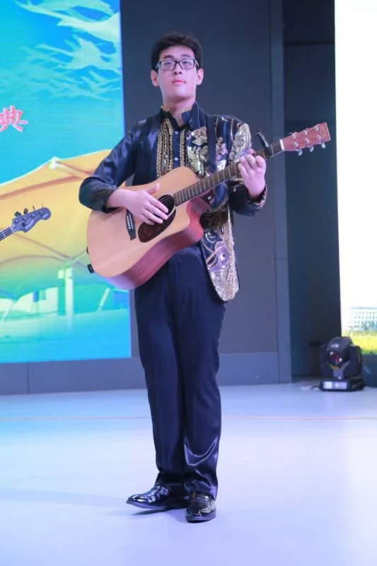 一叶知秋ZG的第一张照片--太原相亲服务中心