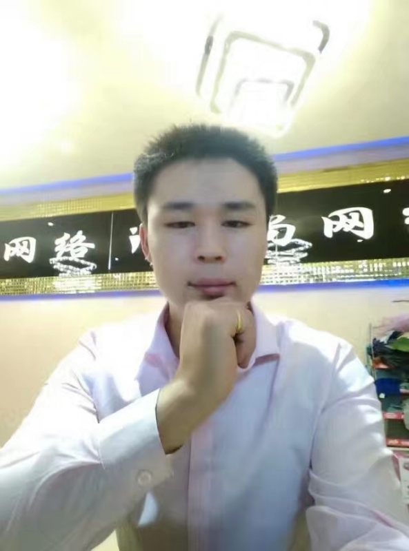 沉默寡言的第一张照片--太原相亲服务中心