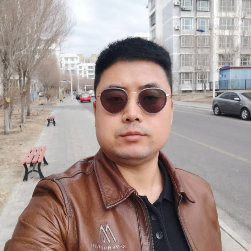 月下听风的第一张照片--太原相亲服务中心