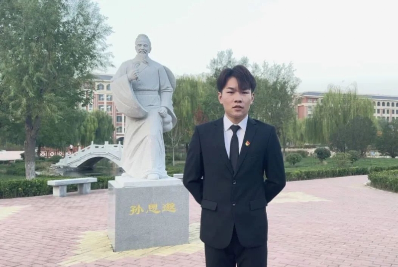 尚明月的第一张照片--太原相亲服务中心