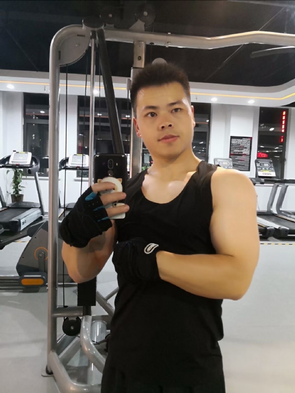 范迪塞尔的第二张照片--太原相亲服务中心