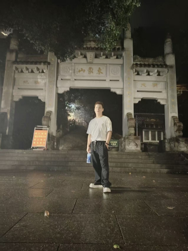 慕晨的第一张照片--太原相亲服务中心