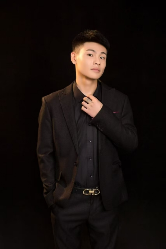 刘小船的第一张照片--太原相亲服务中心